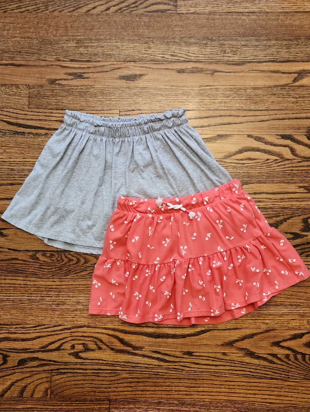 Girls' Coral Cherry Tiered Skort & Gray Knit Skort Set Size 8